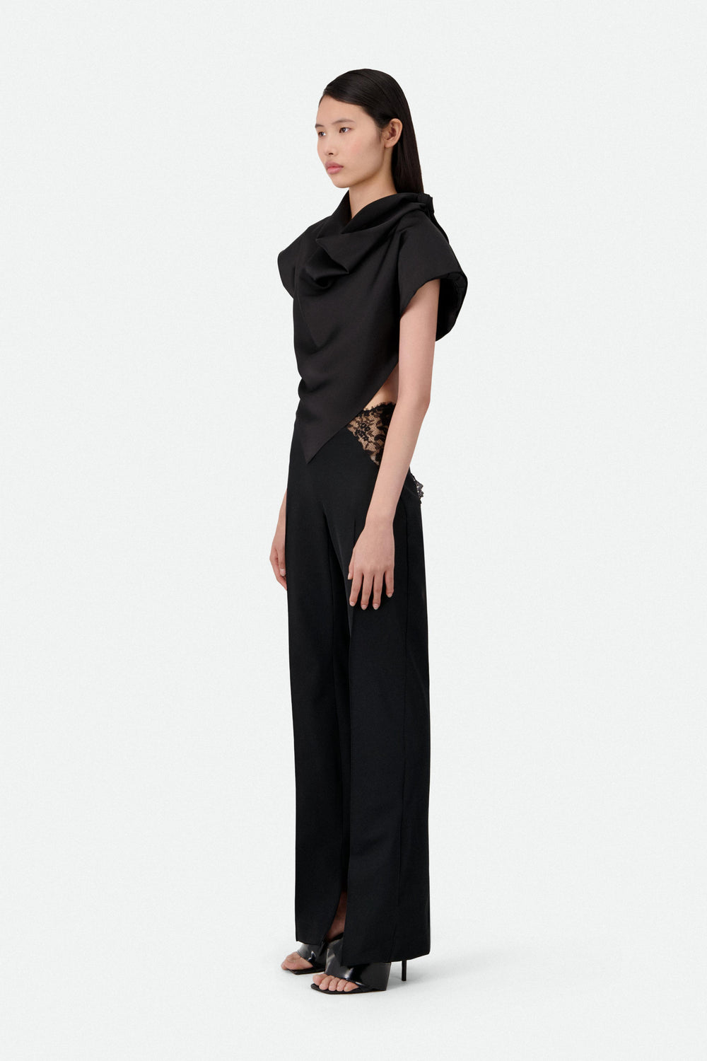 LACE INLAY HIP TROUSERS (520€) - Vaillant Studio