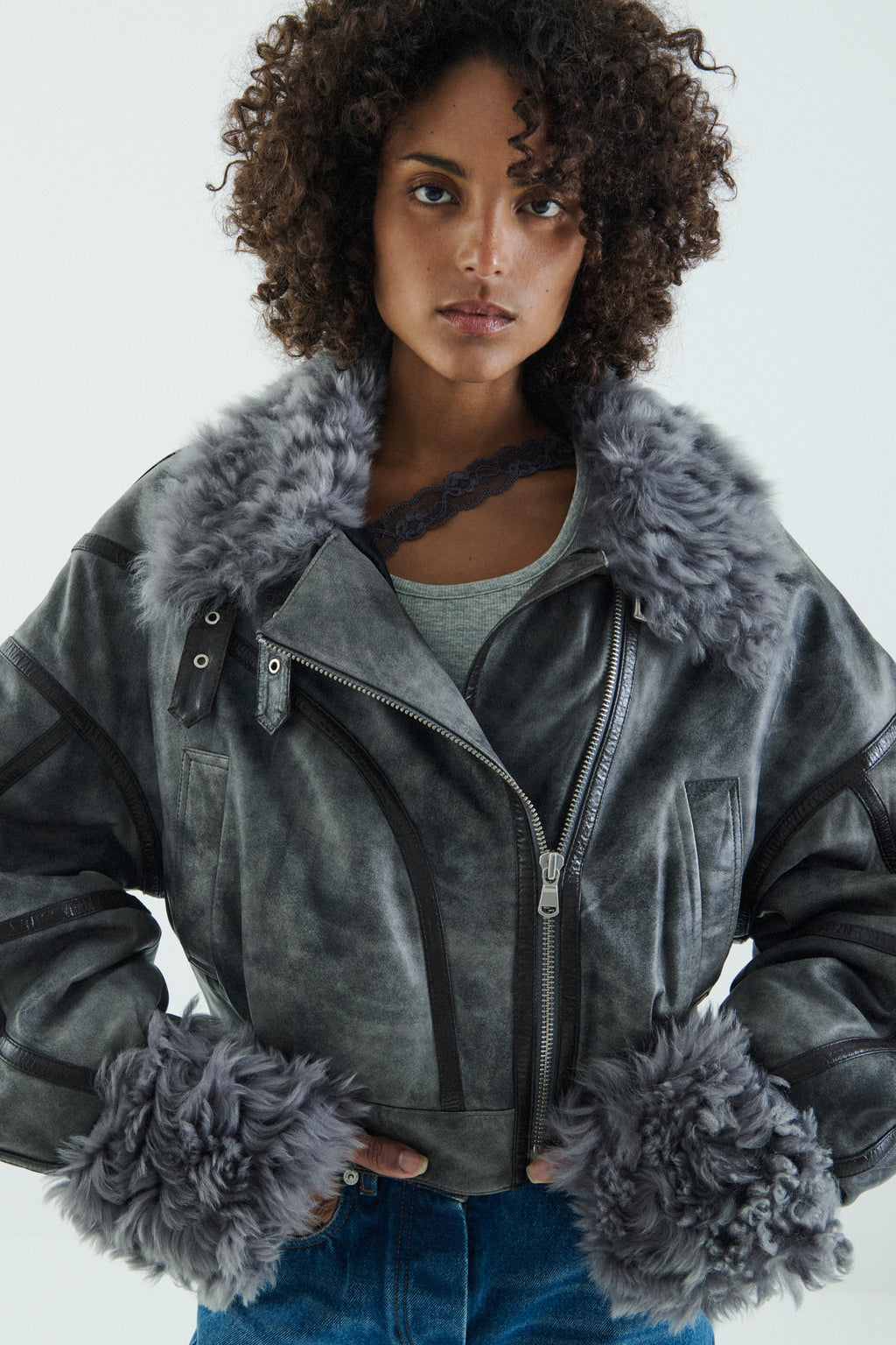 SIGNATURE AVIATOR JACKET IN DISTRESSED LEATHER - LAST ONE