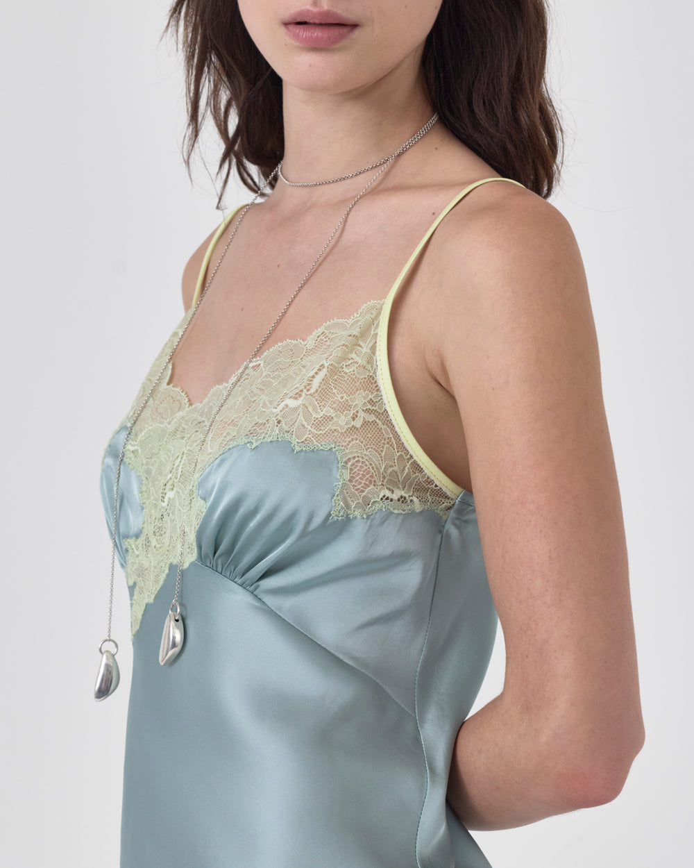SIGNATURE LACE TOP