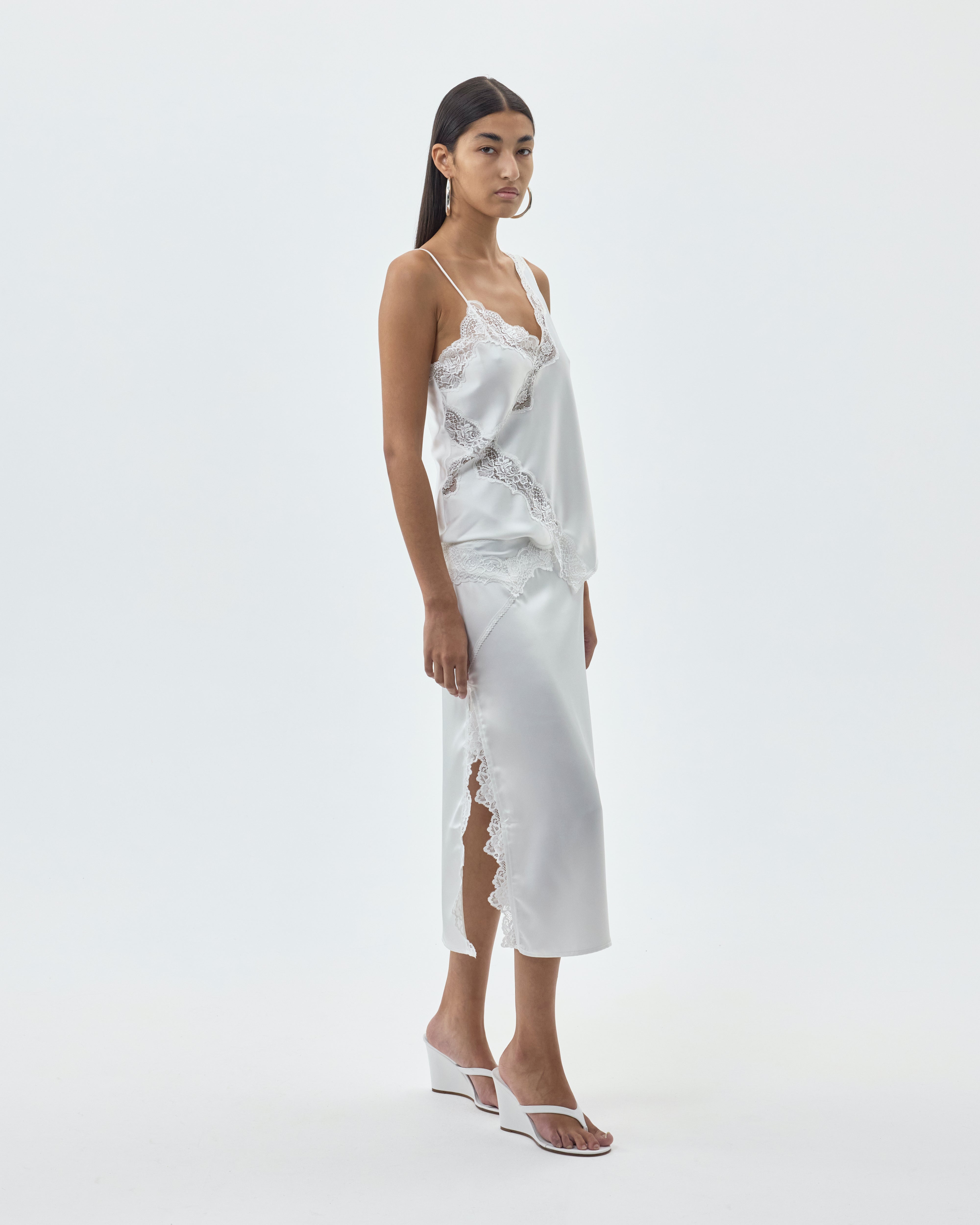SATIN ASYMMETRICAL TANK TOP WITH LACE DETAIL – Vaillant Studio