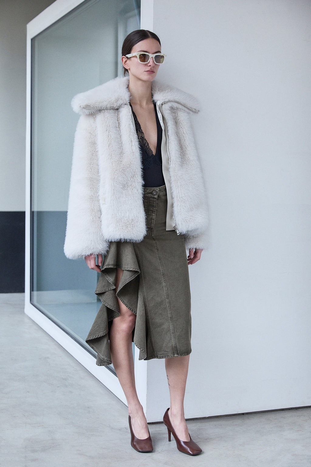 FAURÉ WHITE JACKET - 5 LEFT