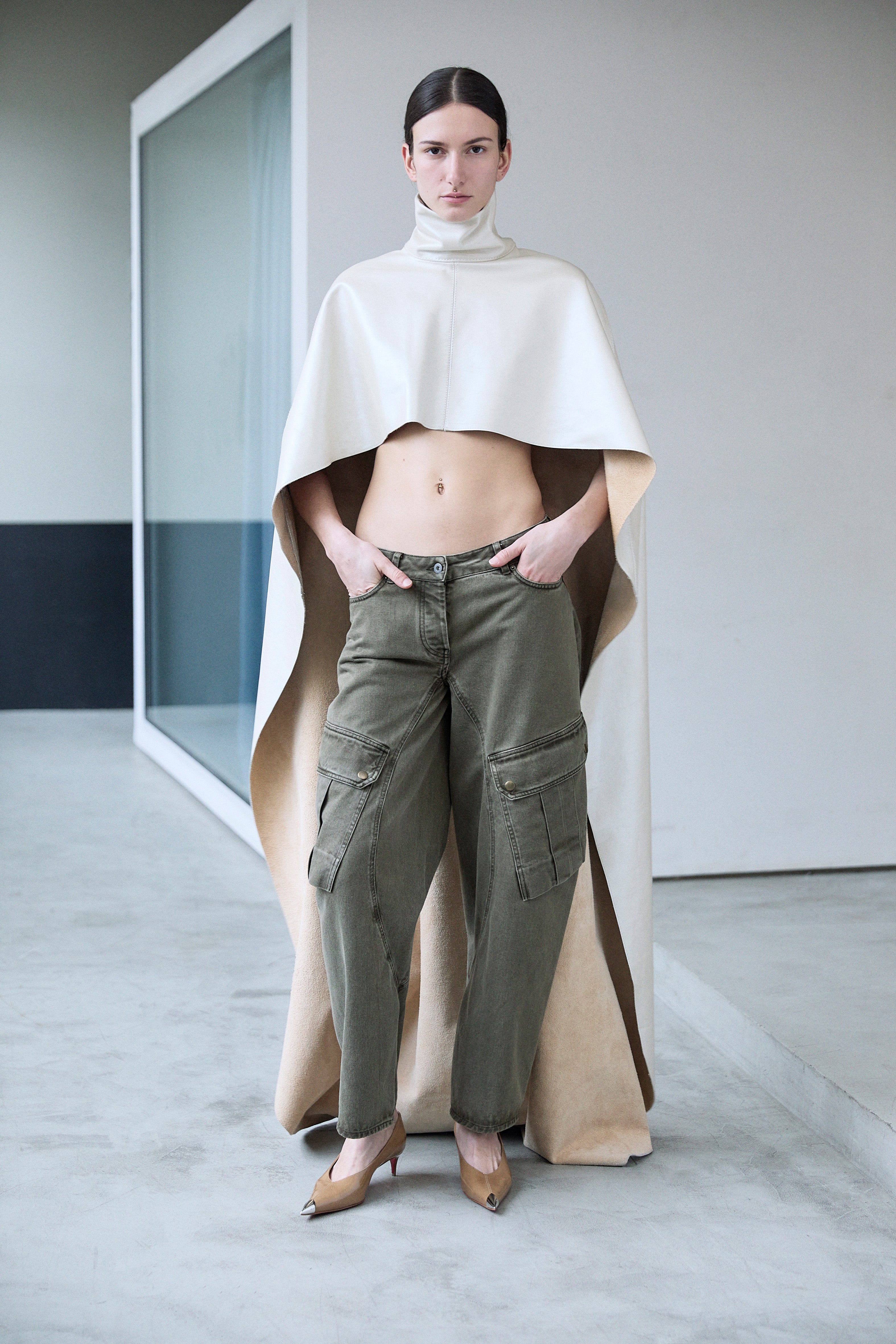 DENIM KHAKI PANTS WITH BALLOON CUT LEGS AND CARGO DETAILS - 3 LEFT