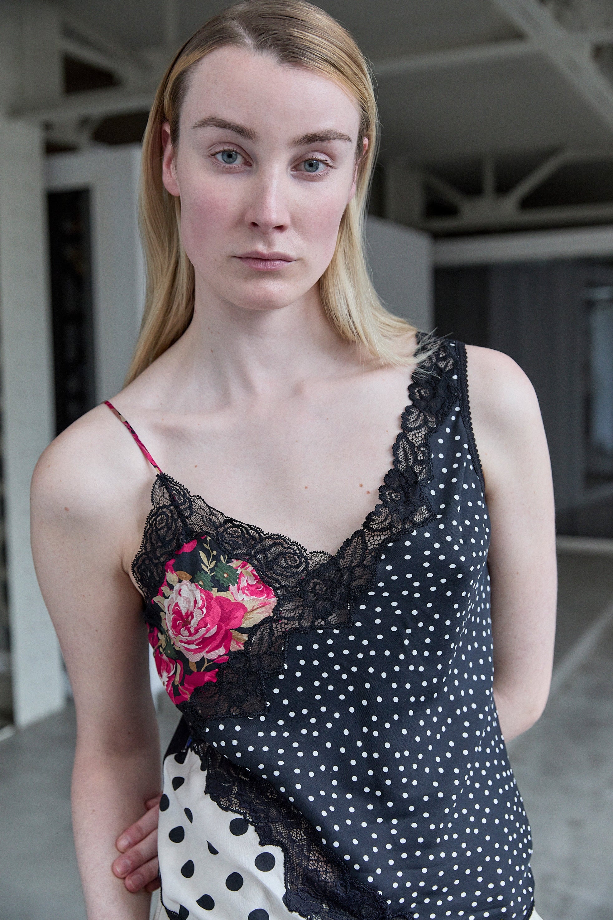 PATCHWORK PRINT ASYMMETRIC TANK TOP WITH  LACE DETAIL