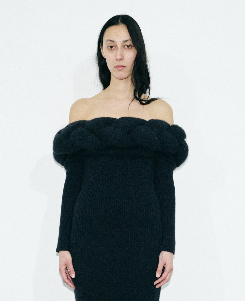 KNIT COLUMN DRESS WITH MAXI BRAIDED COLLAR - Vaillant Studio