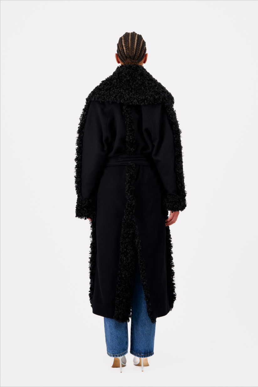 RELAXED FIT WOOL FELT WRAP BLACK COAT W/ FAUX FUR TRIM