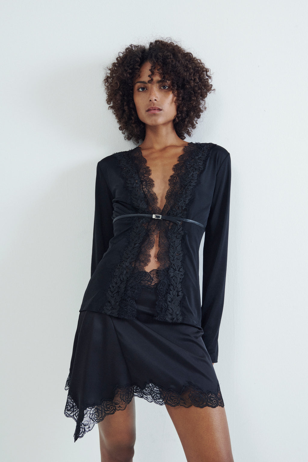 SIGNATURE SATIN MINI SKIRT WITH LACE