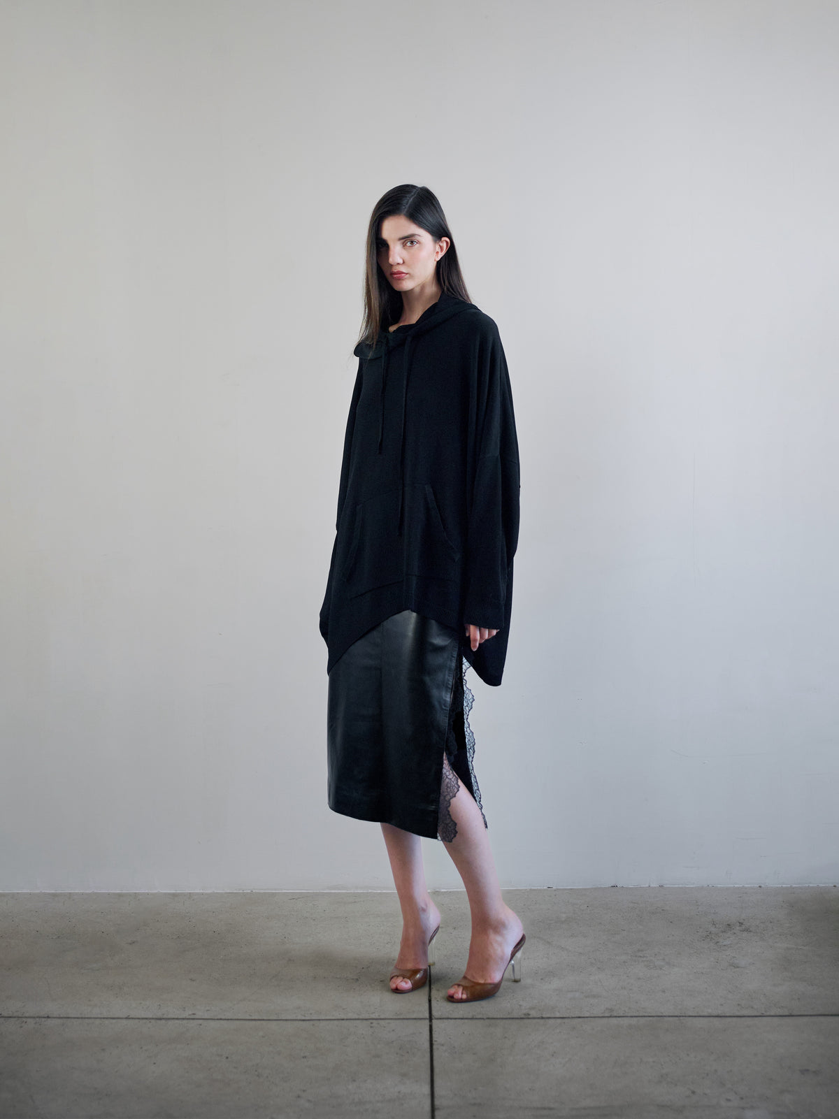 Attitude leather midi Skirt